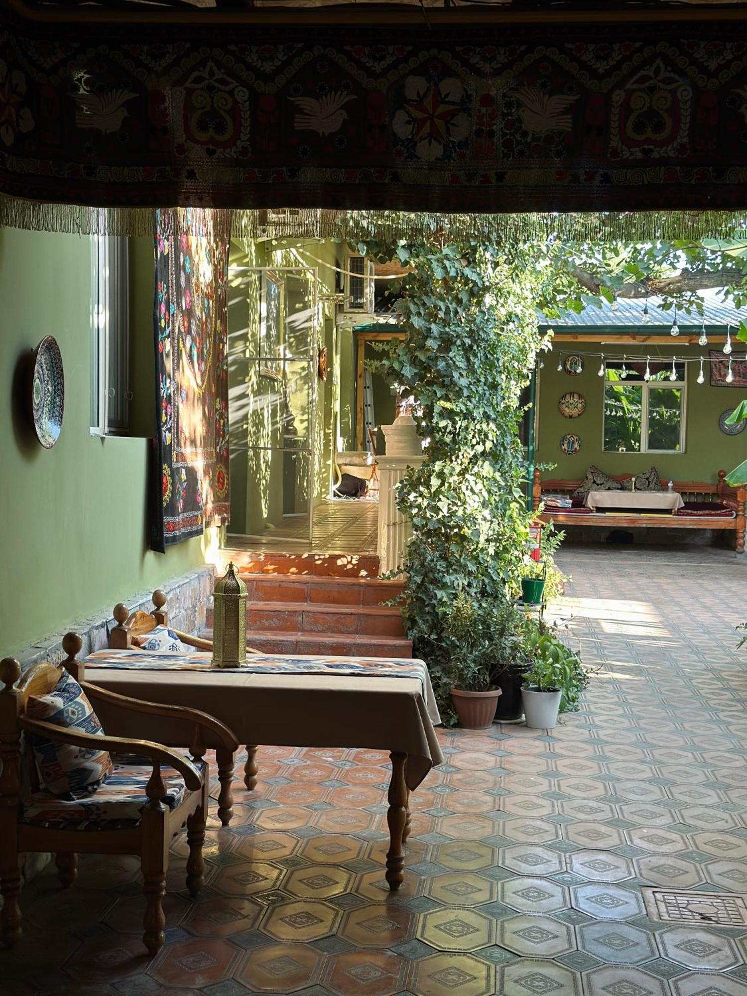 Green Yard Boutique Guesthouse Tashkent Exterior photo